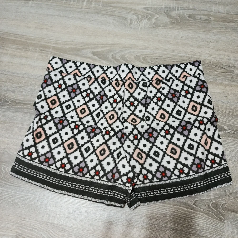 Multi Print shorts - Picture 3 of 3